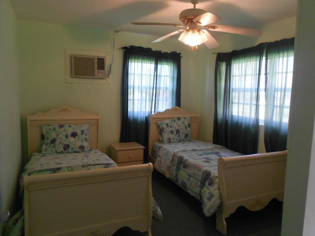 Nathan'S Lodge Kemps Bay Bilik gambar